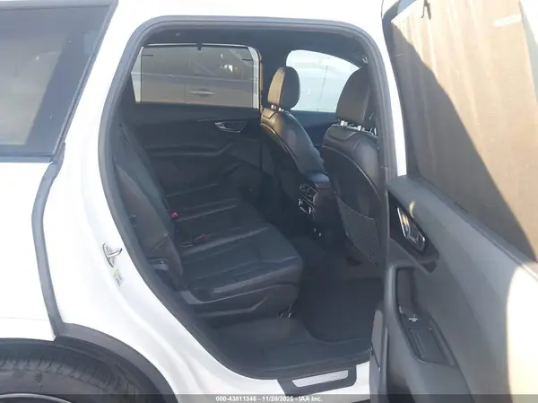 WA1VAAF75KD007884 2019 AUDI Q7 - Image 8
