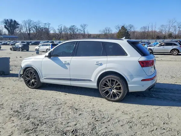 WA1VAAF75KD015788 2019 AUDI Q7 - Image 2