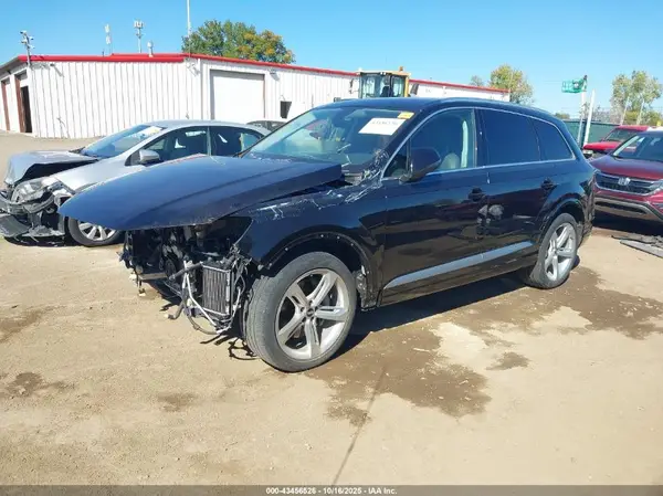 WA1VAAF75KD016911 2019 AUDI Q7 - Image 2