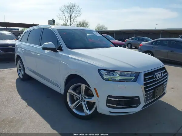 WA1VAAF75KD017718 2019 AUDI Q7 - Image 1