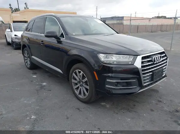 WA1VAAF75KD019727 2019 AUDI Q7 - Image 1