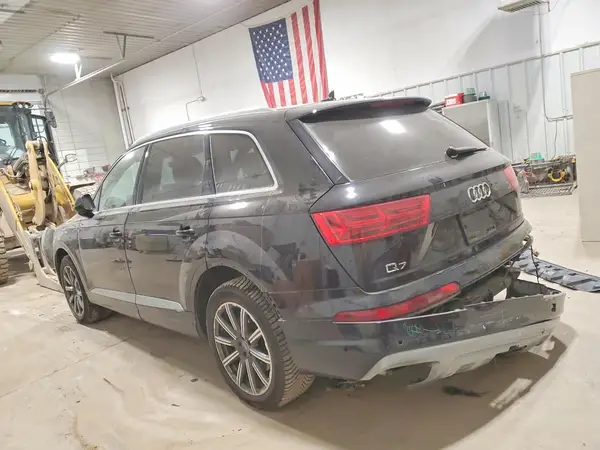 WA1VAAF75KD024913 2019 AUDI Q7 - Image 2