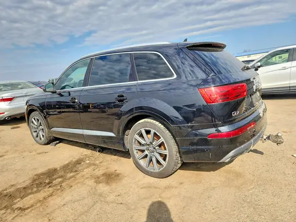 WA1VAAF76HD003643 2017 AUDI Q7 - Image 2