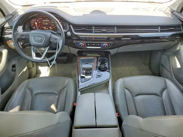 WA1VAAF76HD007837 2017 AUDI Q7 - Image 8