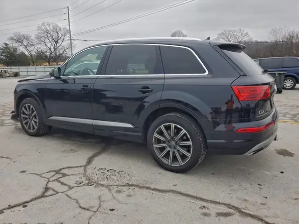 WA1VAAF76HD012438 2017 AUDI Q7 - Image 2