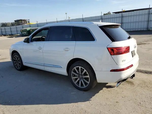 WA1VAAF76HD017588 2017 AUDI Q7 - Image 2