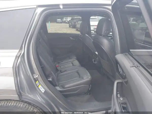 WA1VAAF76HD020992 2017 AUDI Q7 - Image 8