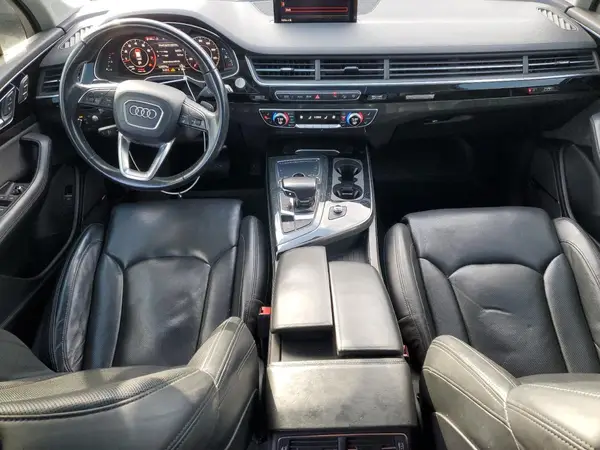 WA1VAAF76HD030275 2017 AUDI Q7 - Image 8