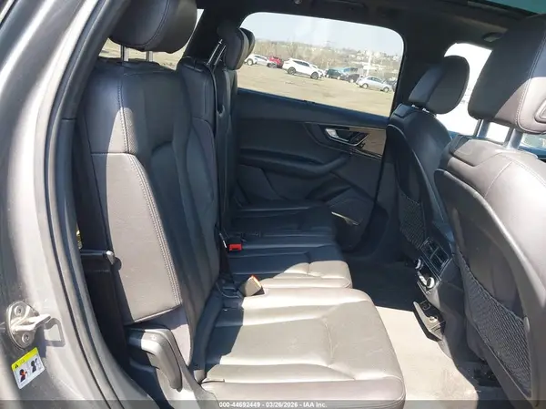 WA1VAAF76HD031233 2017 AUDI Q7 - Image 8