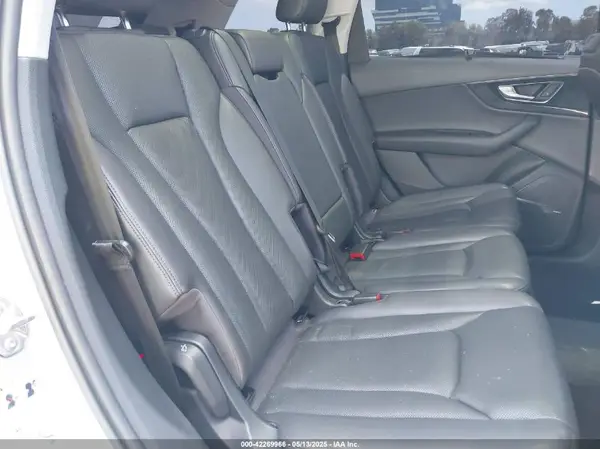 WA1VAAF76HD032429 2017 AUDI Q7 - Image 8