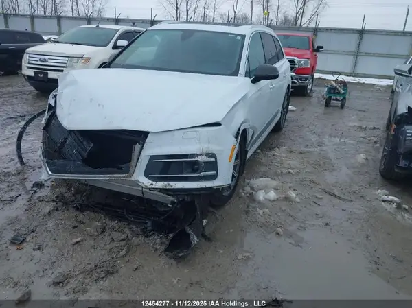 WA1VAAF76HD036576 2017 AUDI Q7 - Image 2