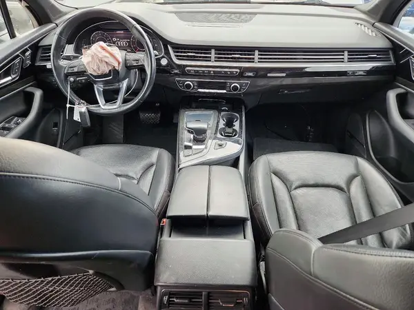 WA1VAAF76HD055175 2017 AUDI Q7 - Image 8