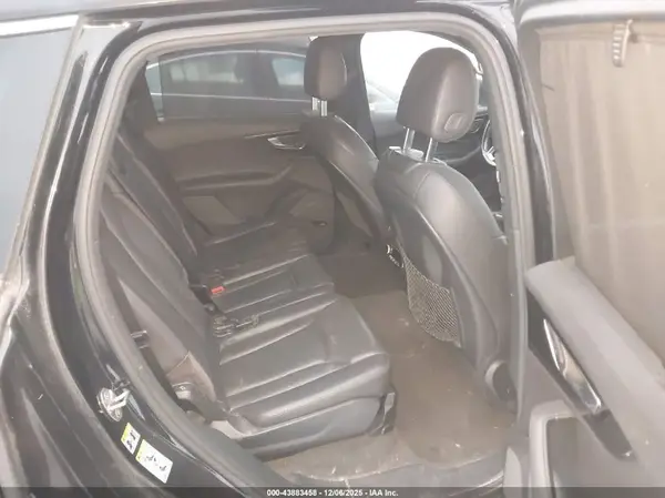 WA1VAAF76HD059081 2017 AUDI Q7 - Image 8
