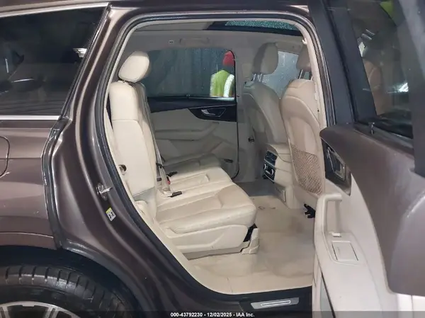 WA1VAAF76HD059128 2017 AUDI Q7 - Image 8