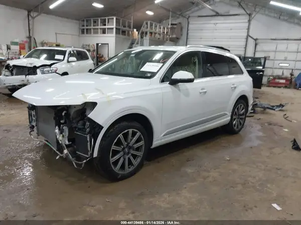WA1VAAF76HD059131 2017 AUDI Q7 - Image 2