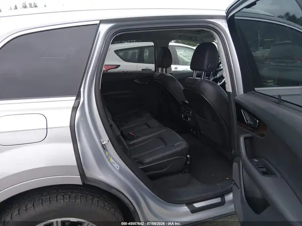 WA1VAAF76JD000800 2018 AUDI Q7 - Image 8