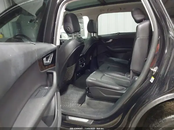 WA1VAAF76JD002451 2018 AUDI Q7 - Image 8