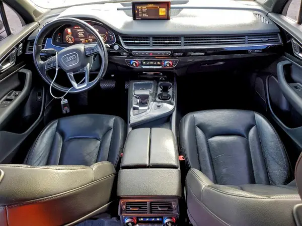 WA1VAAF76JD007570 2018 AUDI Q7 - Image 8