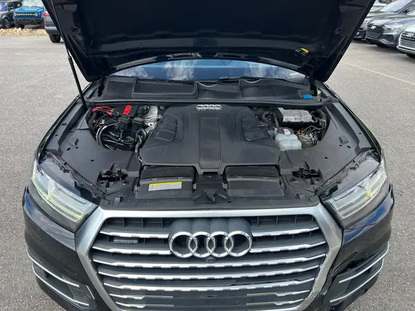 WA1VAAF76JD019427 2018 AUDI Q7 - Image 8