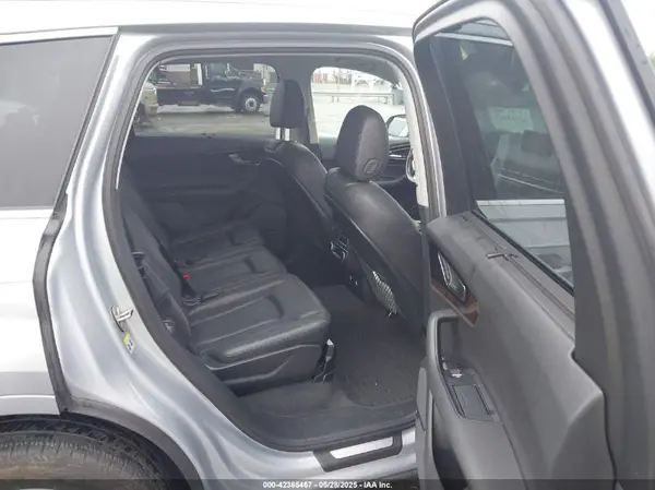 WA1VAAF76JD022182 2018 AUDI Q7 - Image 8