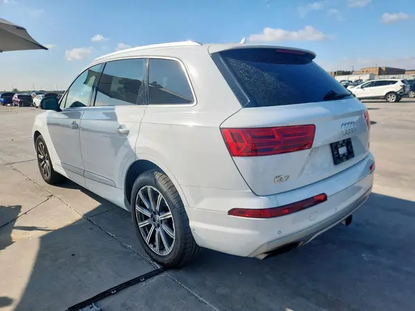 WA1VAAF76JD028354 2018 AUDI Q7 - Image 2