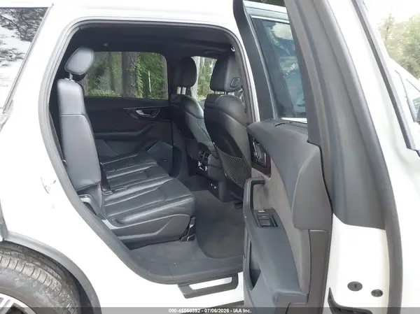 WA1VAAF76JD038575 2018 AUDI Q7 - Image 8