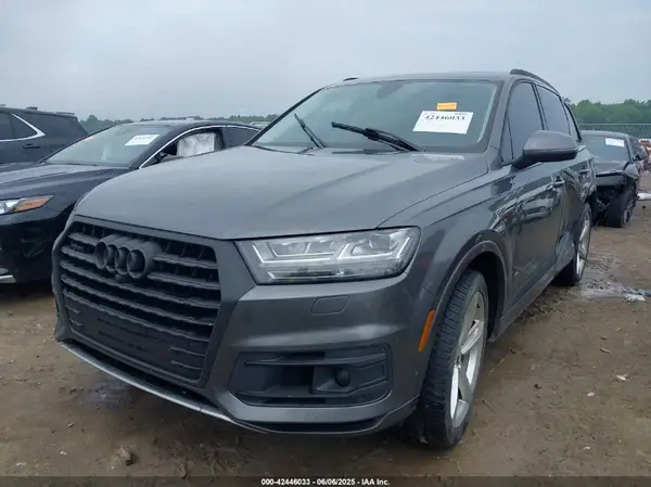 WA1VAAF76KD000796 2019 AUDI Q7 - Image 2