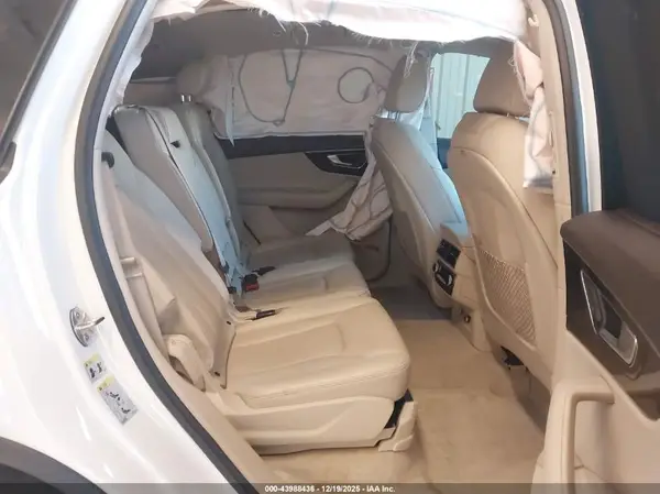 WA1VAAF76KD003827 2019 AUDI Q7 - Image 8