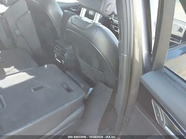 WA1VAAF76KD010065 2019 AUDI Q7 - Image 8