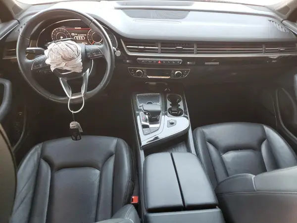 WA1VAAF76KD025049 2019 AUDI Q7 - Image 8