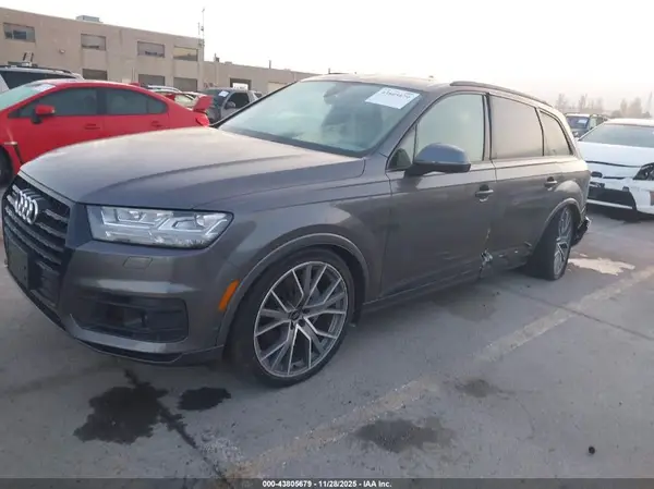 WA1VAAF76KD028176 2019 AUDI Q7 - Image 2