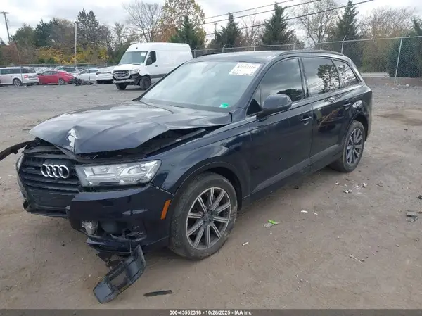 WA1VAAF77HD000413 2017 AUDI Q7 - Image 2