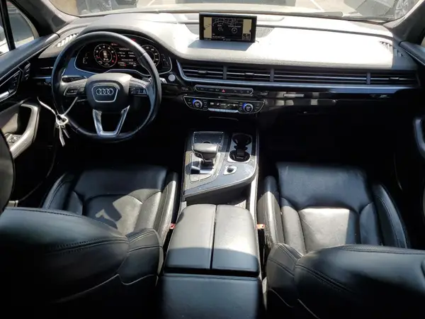 WA1VAAF77HD005532 2017 AUDI Q7 - Image 8