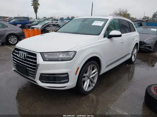 WA1VAAF77HD008625 2017 AUDI Q7 - Image 2