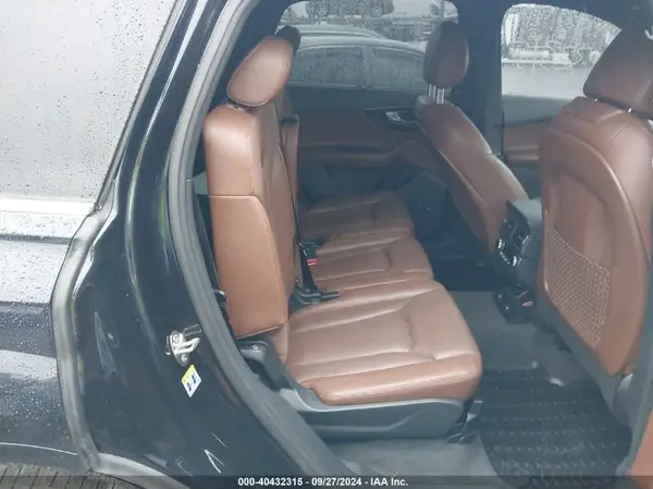 WA1VAAF77HD011296 2017 AUDI Q7 - Image 8
