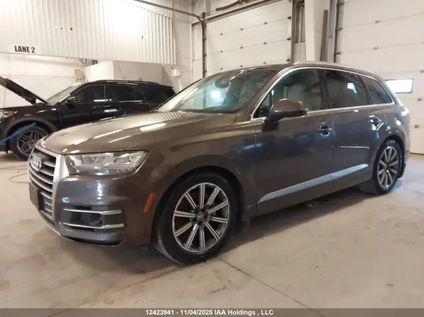 WA1VAAF77HD016966 2017 AUDI Q7 - Image 2