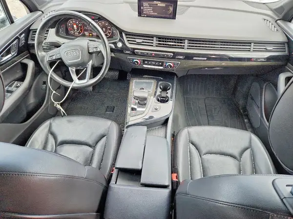 WA1VAAF77HD022010 2017 AUDI Q7 - Image 8