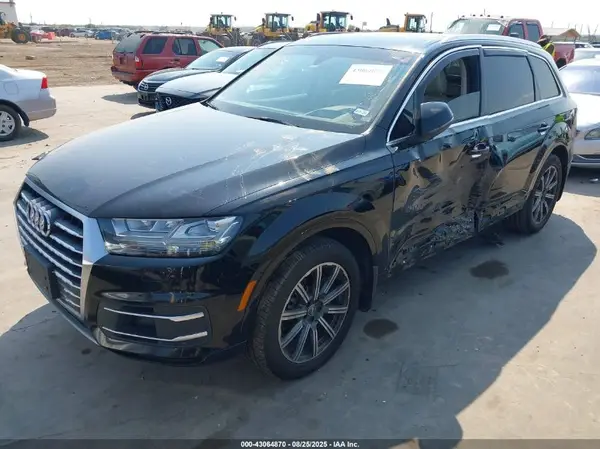 WA1VAAF77HD025652 2017 AUDI Q7 - Image 2
