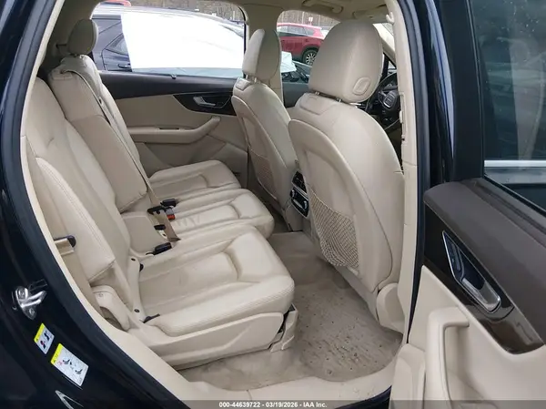 WA1VAAF77HD029569 2017 AUDI Q7 - Image 8