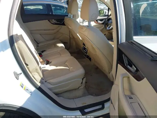 WA1VAAF77HD030236 2017 AUDI Q7 - Image 8