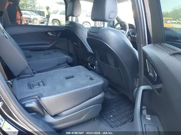 WA1VAAF77HD031953 2017 AUDI Q7 - Image 8