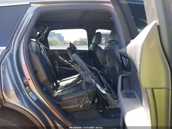 WA1VAAF77HD033573 2017 AUDI Q7 - Image 8