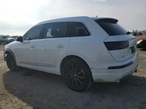WA1VAAF77HD037896 2017 AUDI Q7 - Image 2