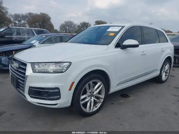 WA1VAAF77HD040023 2017 AUDI Q7 - Image 2
