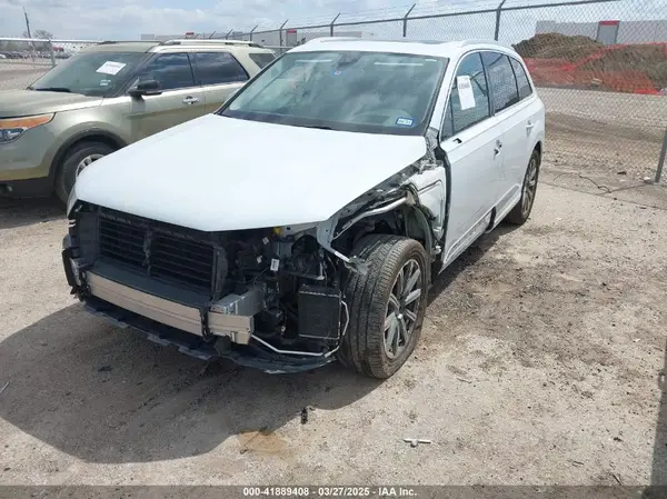 WA1VAAF77HD052804 2017 AUDI Q7 - Image 2