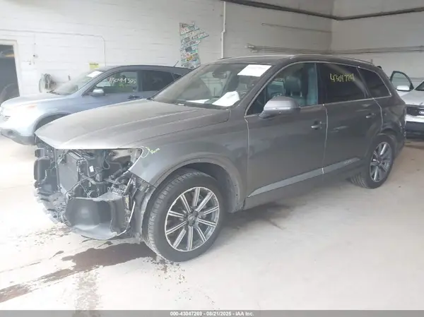 WA1VAAF77HD059557 2017 AUDI Q7 - Image 2