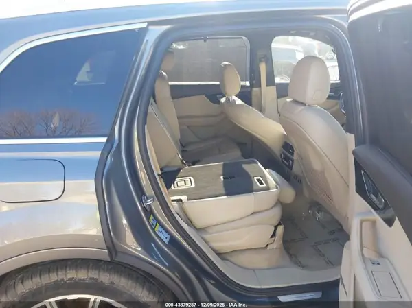 WA1VAAF77JD002331 2018 AUDI Q7 - Image 8