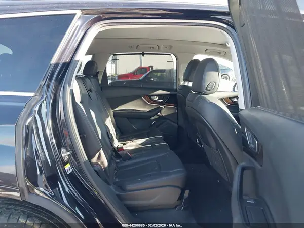 WA1VAAF77JD010655 2018 AUDI Q7 - Image 8