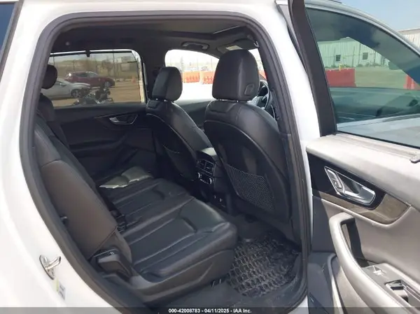 WA1VAAF77JD016214 2018 AUDI Q7 - Image 8