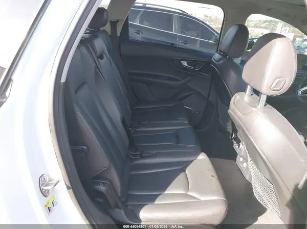 WA1VAAF77JD017945 2018 AUDI Q7 - Image 8
